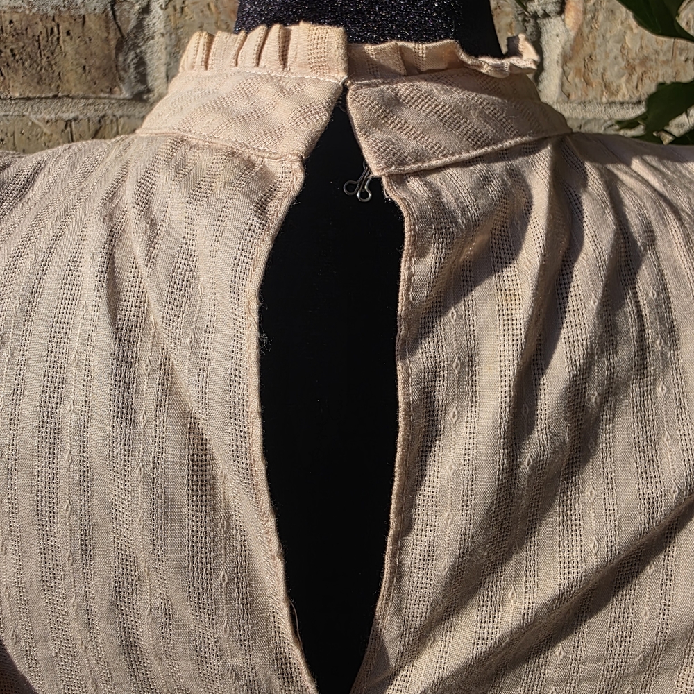 BCBGeneration Ruffled Keyhole Blouse - Cream - Picture 3 of 4